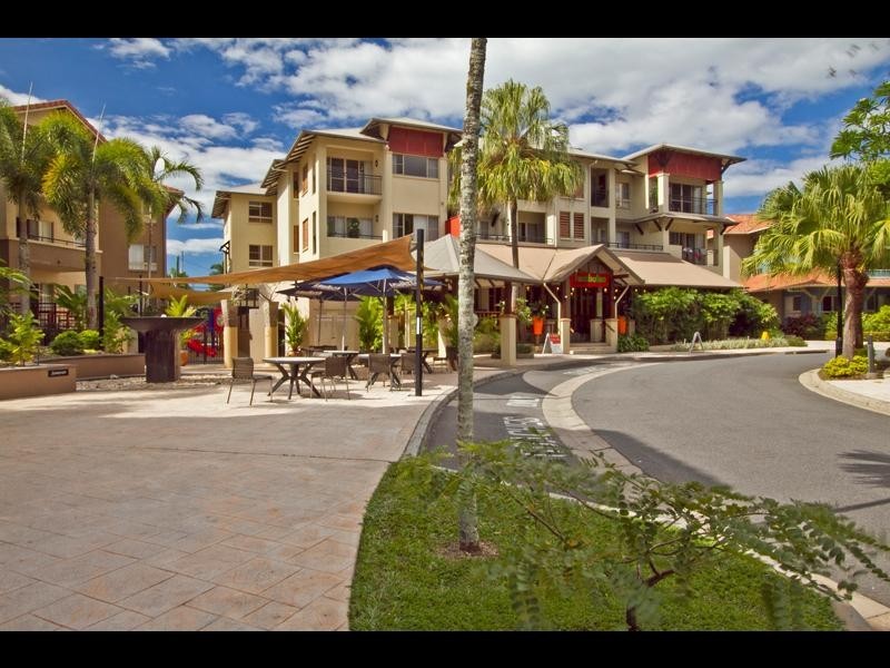 1611/2 Greenslopes Street, Cairns North QLD 4870