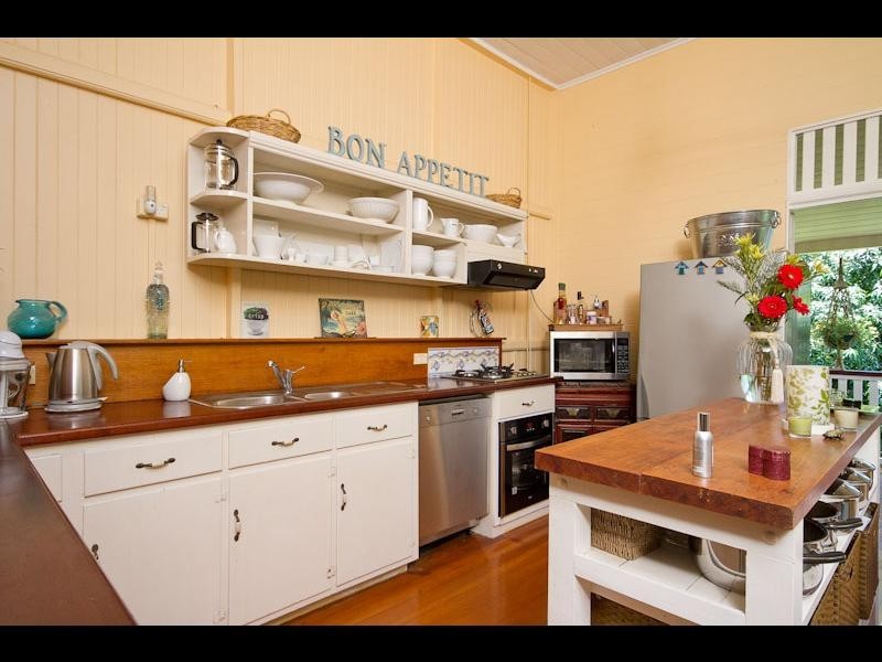 13 Beaman Close, Aeroglen QLD 4870