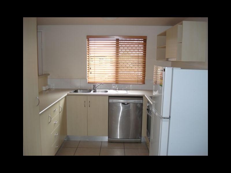 302/11 Charlekata Close, Freshwater QLD 4870