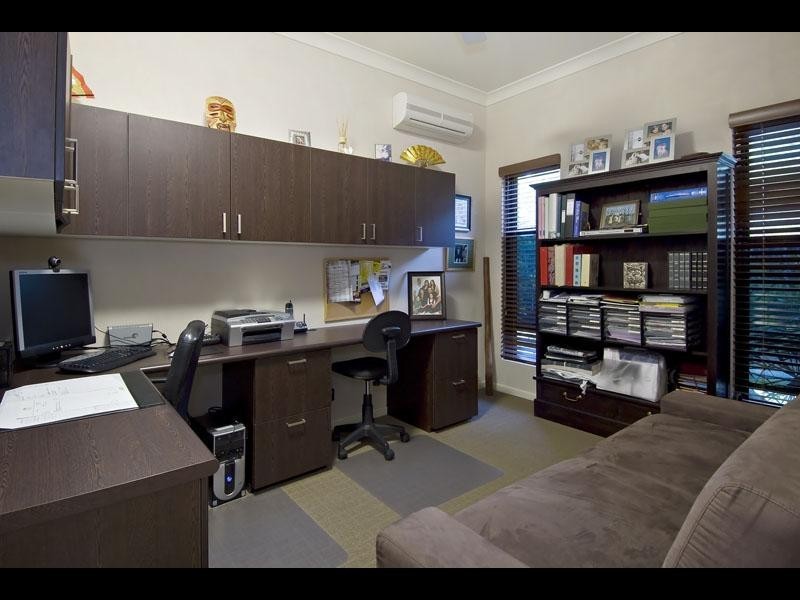 6 Bel-Air Drive, Whitfield QLD 4870