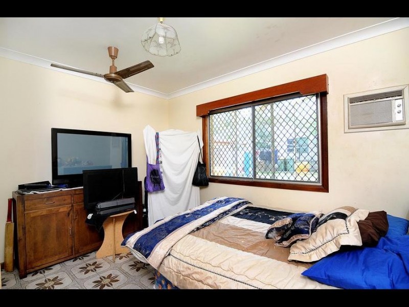 7 Carnation Drive, Mooroobool QLD 4870