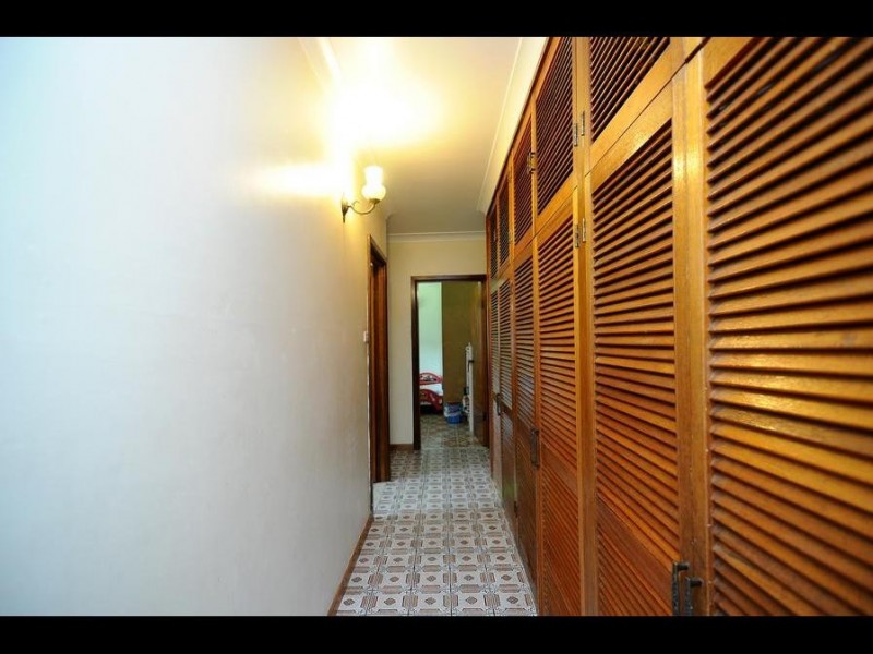 7 Carnation Drive, Mooroobool QLD 4870