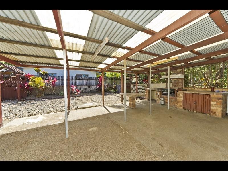 21 Grevillia Street, Mooroobool QLD 4870