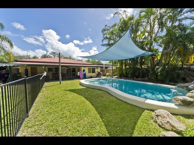 78 Wistaria Street, Holloways Beach QLD 4878
