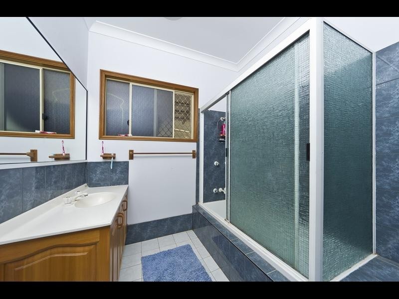 78 Wistaria Street, Holloways Beach QLD 4878