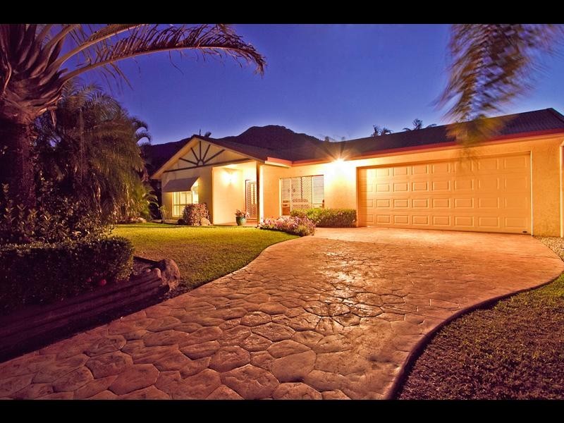 7 Mistletoe Close, Kamerunga QLD 4870
