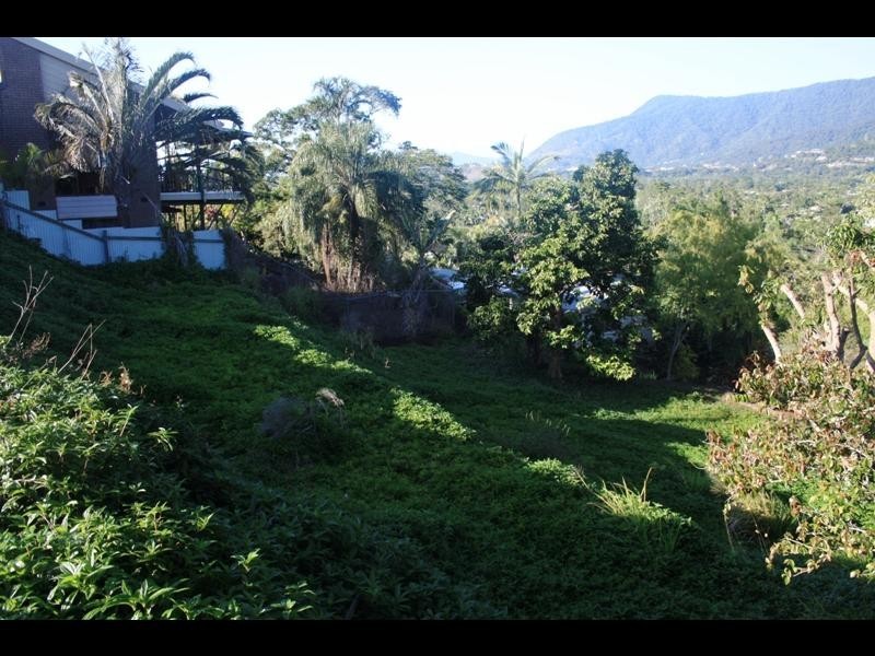 35 Koppen Terrace, Mooroobool QLD 4870