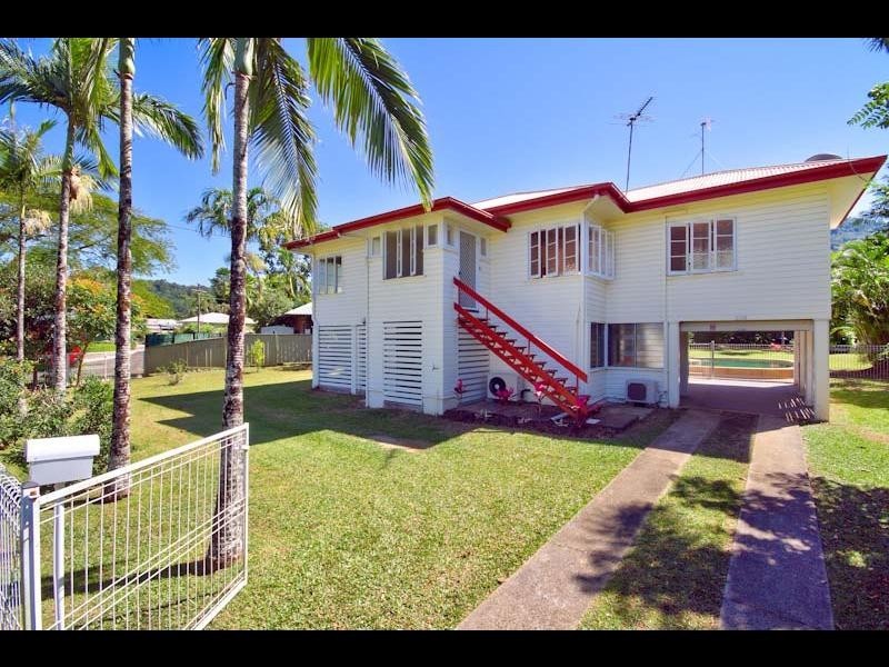 208 Woodward Street, Whitfield QLD 4870