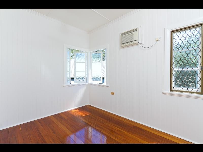 208 Woodward Street, Whitfield QLD 4870