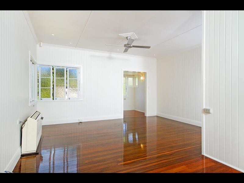 208 Woodward Street, Whitfield QLD 4870