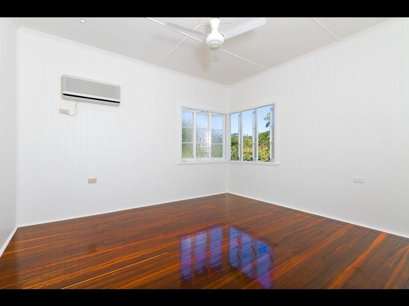 208 Woodward Street, Whitfield QLD 4870