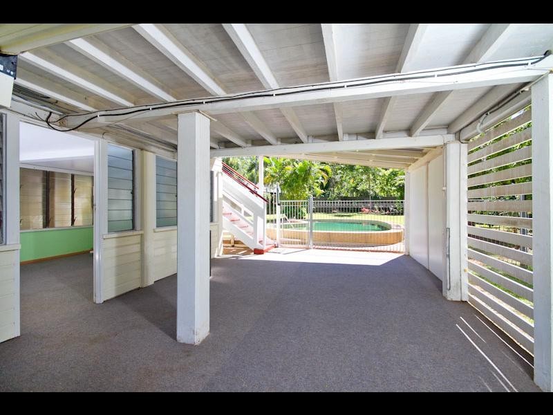 208 Woodward Street, Whitfield QLD 4870