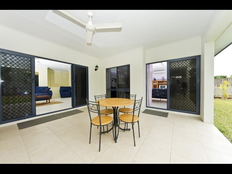 160 Timberlea Drive, Bentley Park QLD 4869