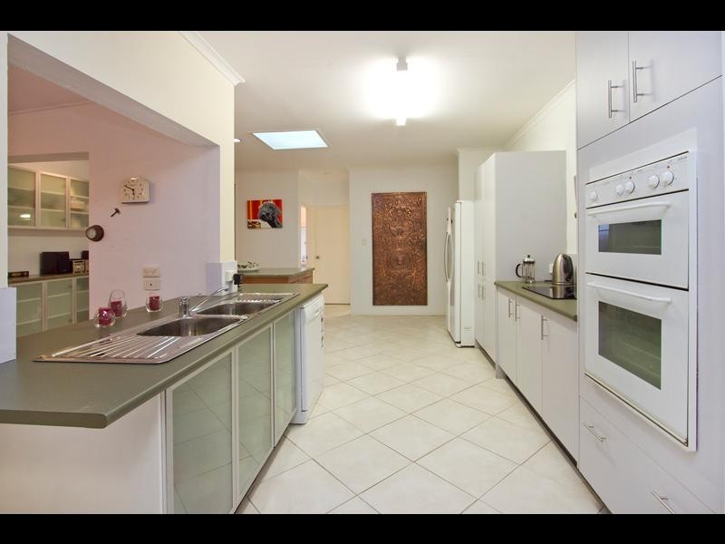 92 Hobson Drive, Brinsmead QLD 4870