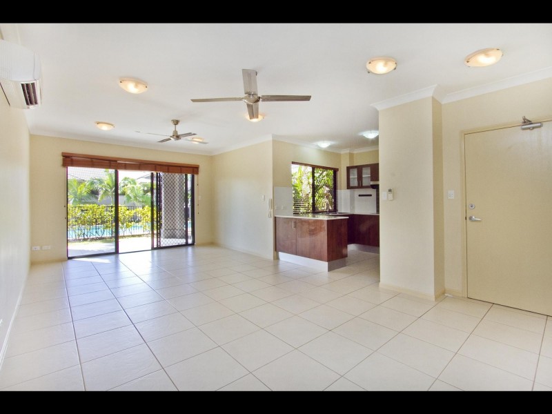 65/1-15 Robson Street, Mooroobool QLD 4870