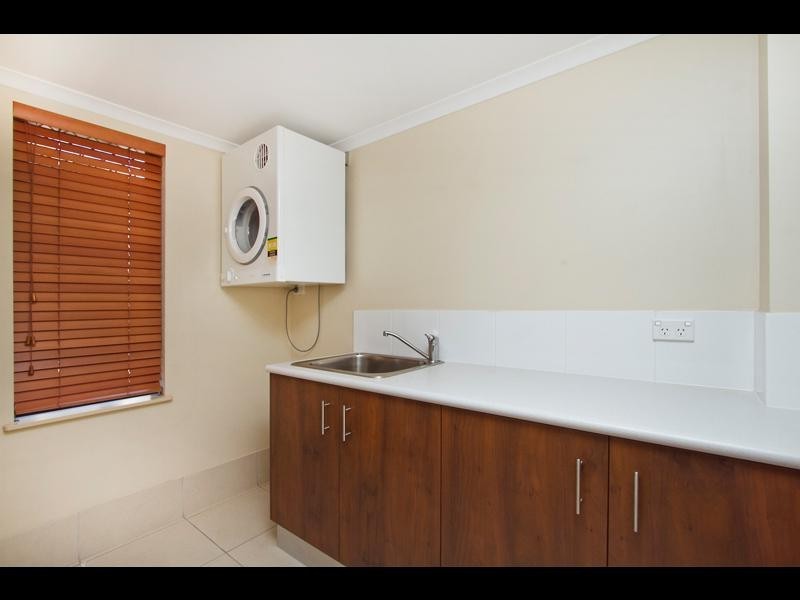 65/1-15 Robson Street, Mooroobool QLD 4870