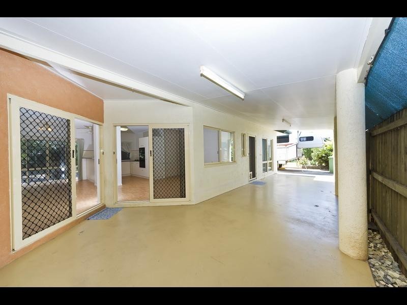 36 Sawpit Street, Mount Sheridan QLD 4868