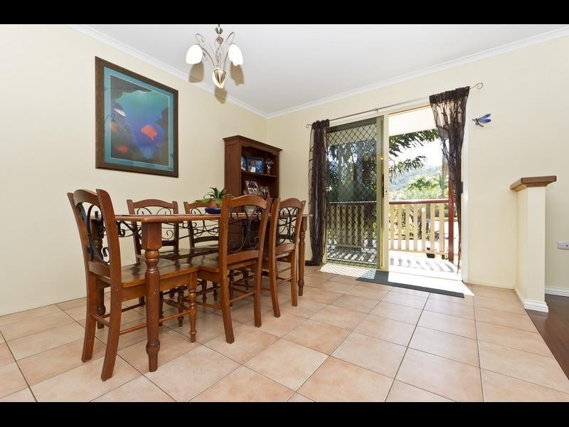 40 Wirrah Close, Bayview Heights QLD 4868