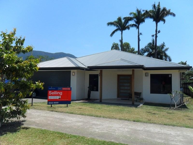 14 Milko Close, Brinsmead QLD 4870