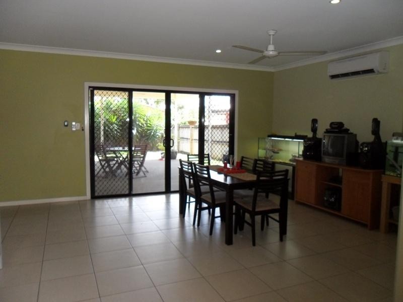 14 Milko Close, Brinsmead QLD 4870