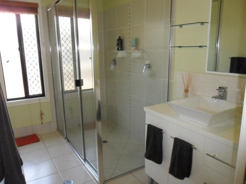 14 Milko Close, Brinsmead QLD 4870