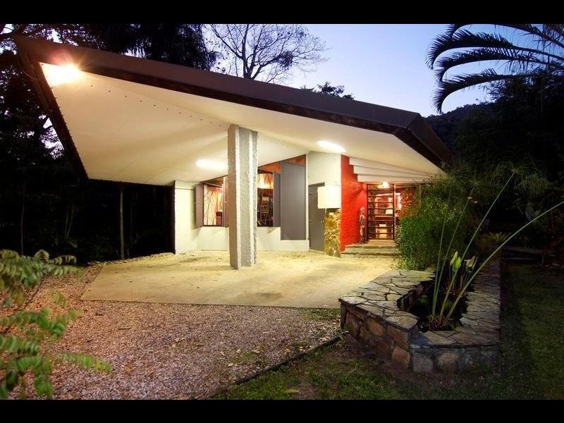 5 Mullins Street, Whitfield QLD 4870