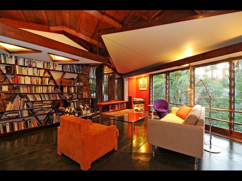 5 Mullins Street, Whitfield QLD 4870