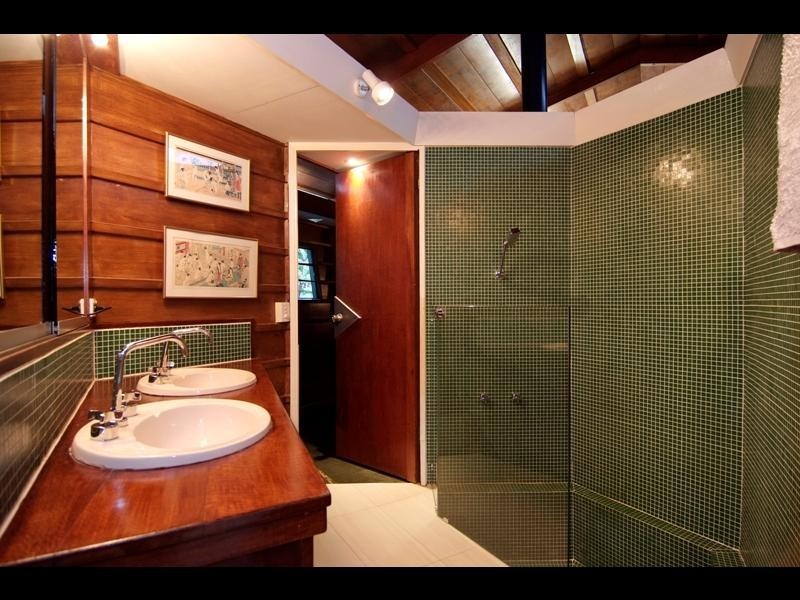 5 Mullins Street, Whitfield QLD 4870