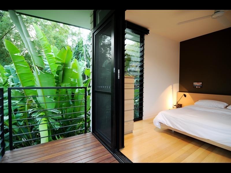 5 Mullins Street, Whitfield QLD 4870