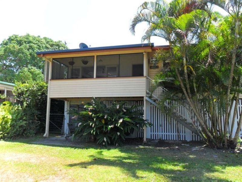 210 Greenslopes Street, Edge Hill QLD 4870