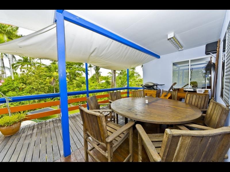 5 Mills Close, Manoora QLD 4870