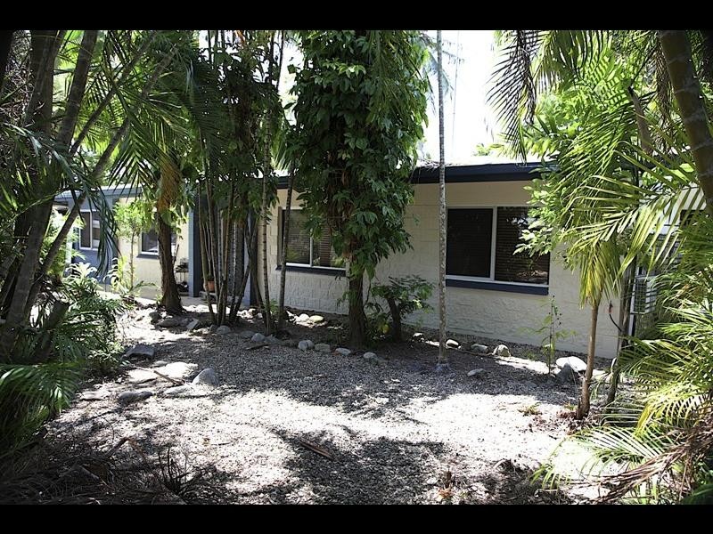 145 Trinity Beach Road, Trinity Beach QLD 4879