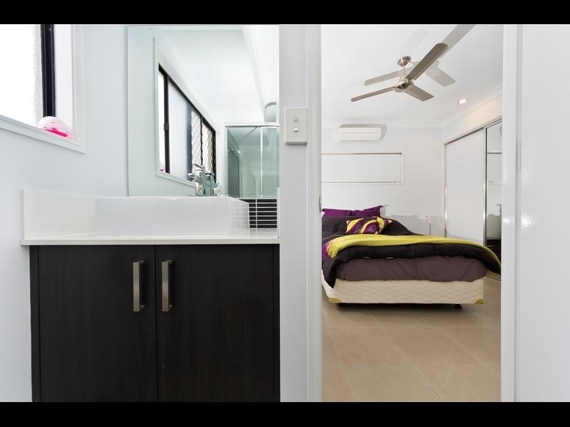 4 Galena Chase, Trinity Park QLD 4879