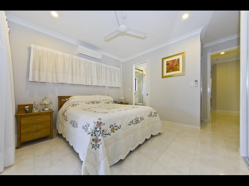 2 Galena Chase, Trinity Park QLD 4879