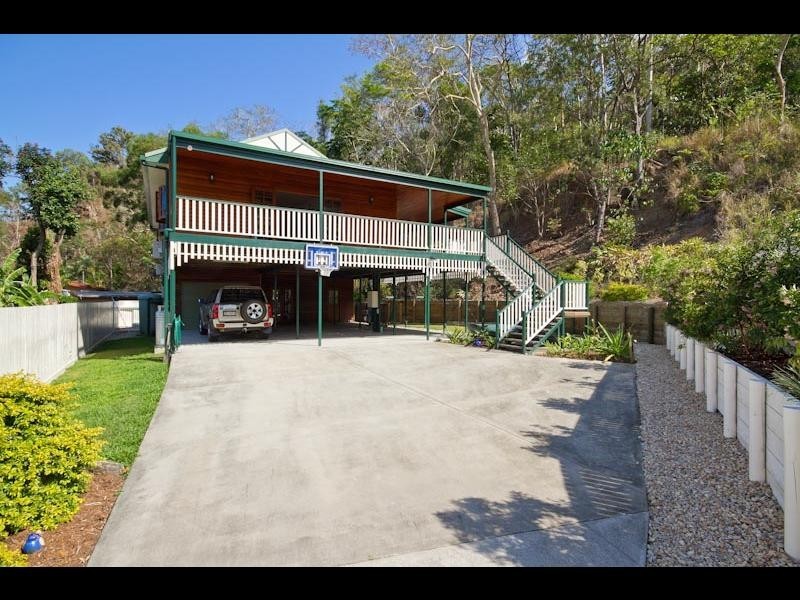 7 Hillside Close, Aeroglen QLD 4870