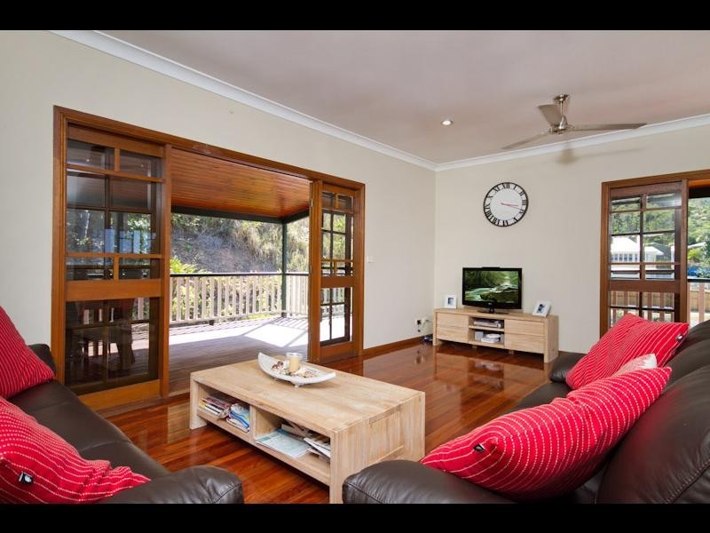 7 Hillside Close, Aeroglen QLD 4870