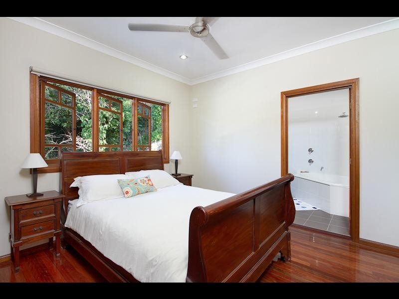 7 Hillside Close, Aeroglen QLD 4870