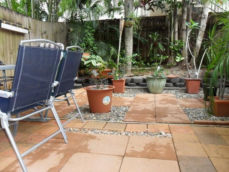 7/8 Short Street, Redlynch QLD 4870