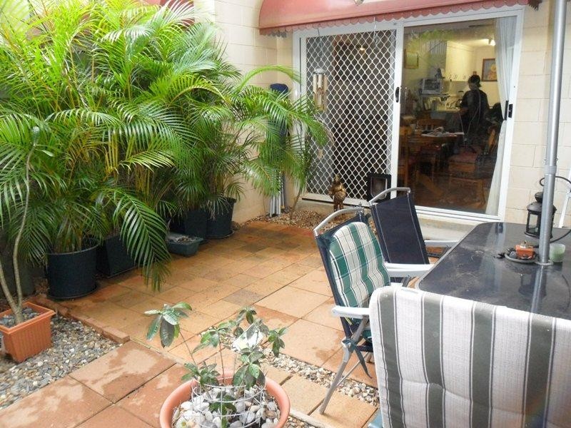 7/8 Short Street, Redlynch QLD 4870