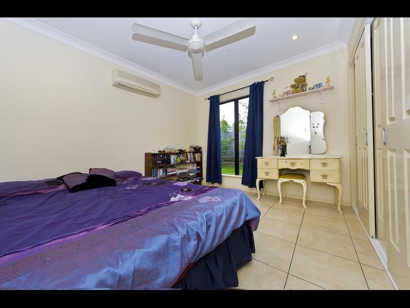 25 Pelling Close, Kanimbla QLD 4870