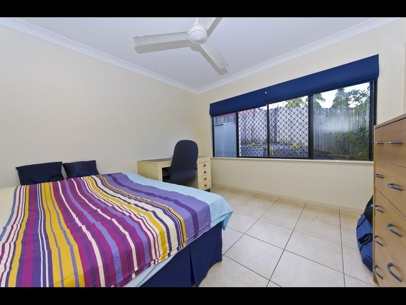 25 Pelling Close, Kanimbla QLD 4870