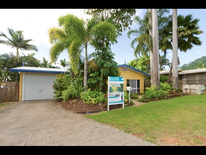 3 Summer Hill Drive, Mooroobool QLD 4870