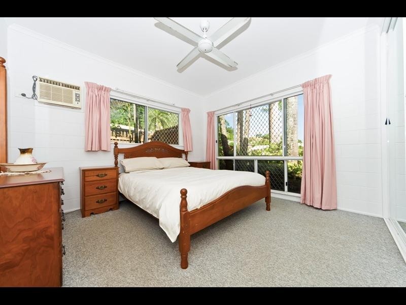 3 Summer Hill Drive, Mooroobool QLD 4870