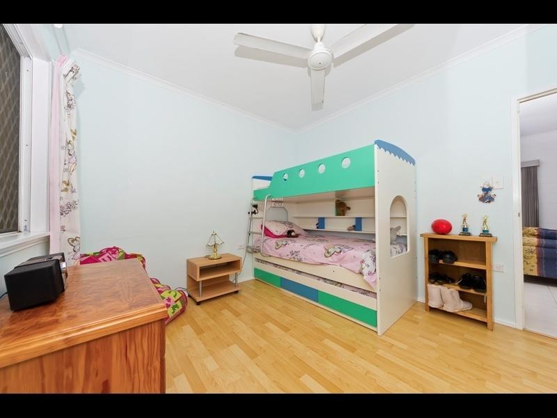 3 Summer Hill Drive, Mooroobool QLD 4870
