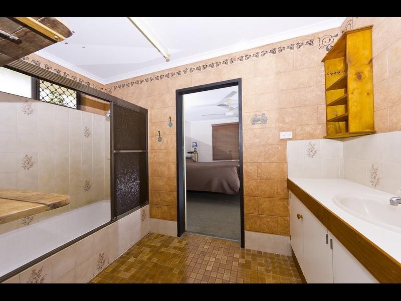 5 Kym Close, Bayview Heights QLD 4868