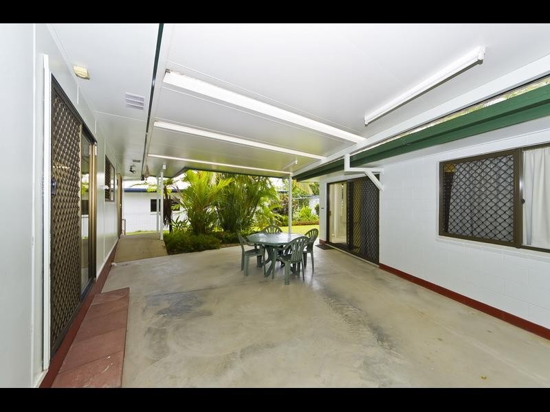 19 Augustus Street, Mooroobool QLD 4870