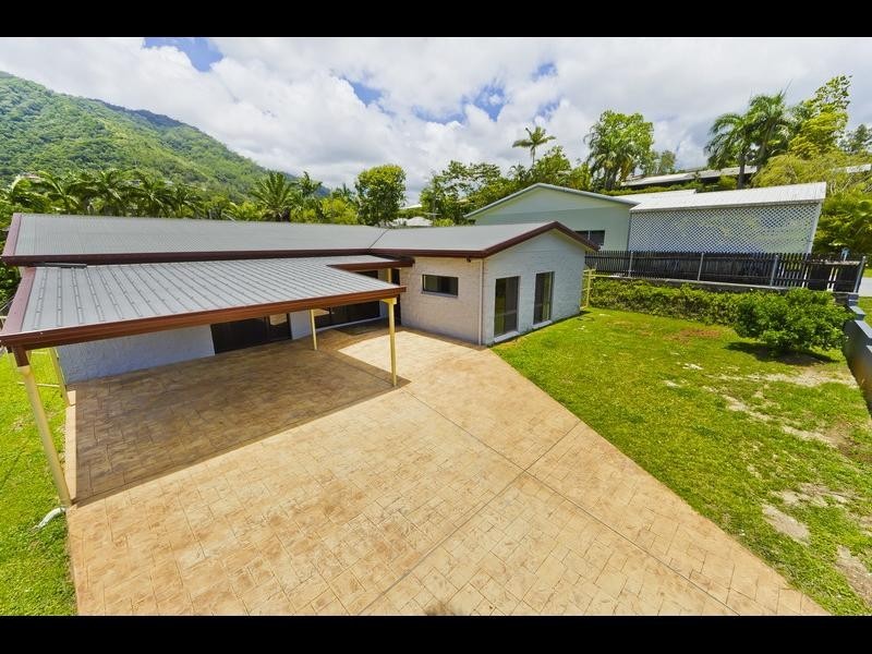 3 Brett Street, Mooroobool QLD 4870