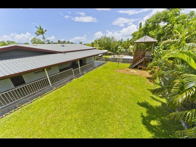 3 Brett Street, Mooroobool QLD 4870