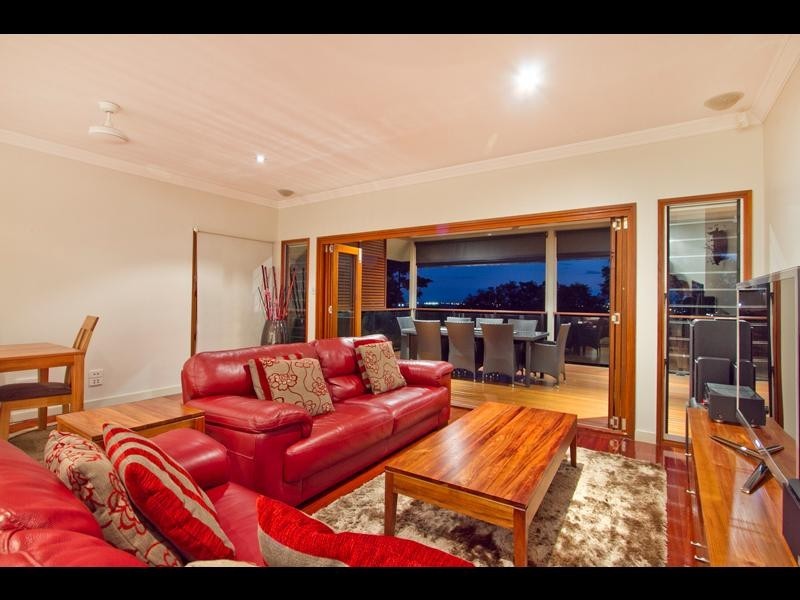 2 Queenley Close, Edge Hill QLD 4870