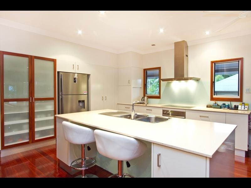 2 Queenley Close, Edge Hill QLD 4870